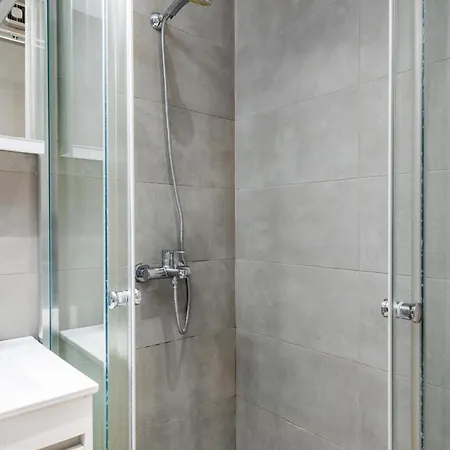 Emerald Luxury By Binobi! *