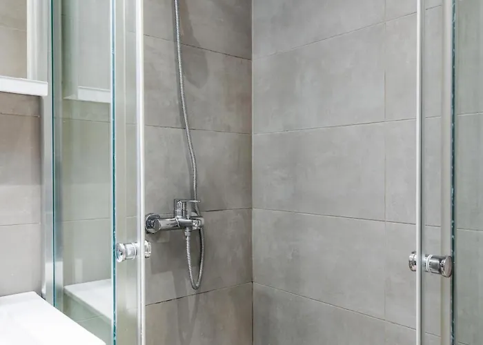 Emerald Luxury By Binobi! *